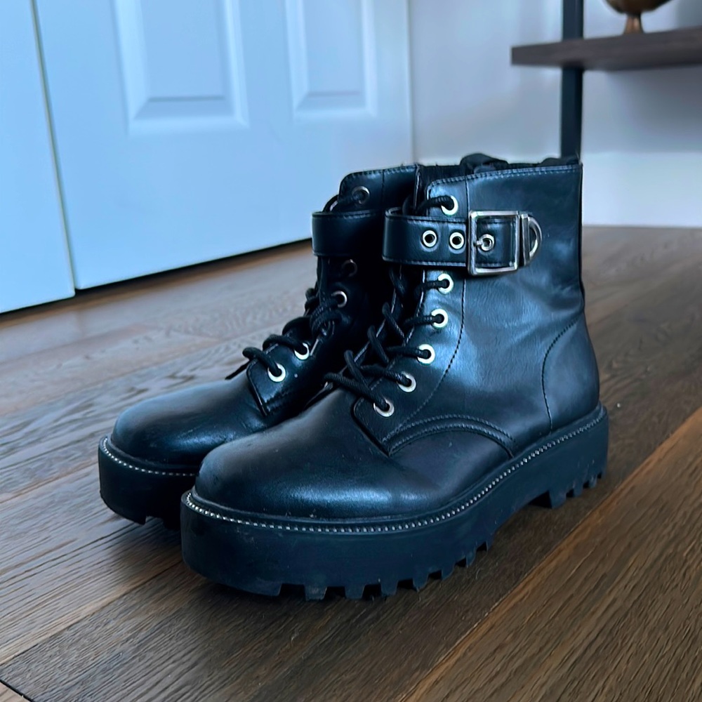 Platform ankle boots